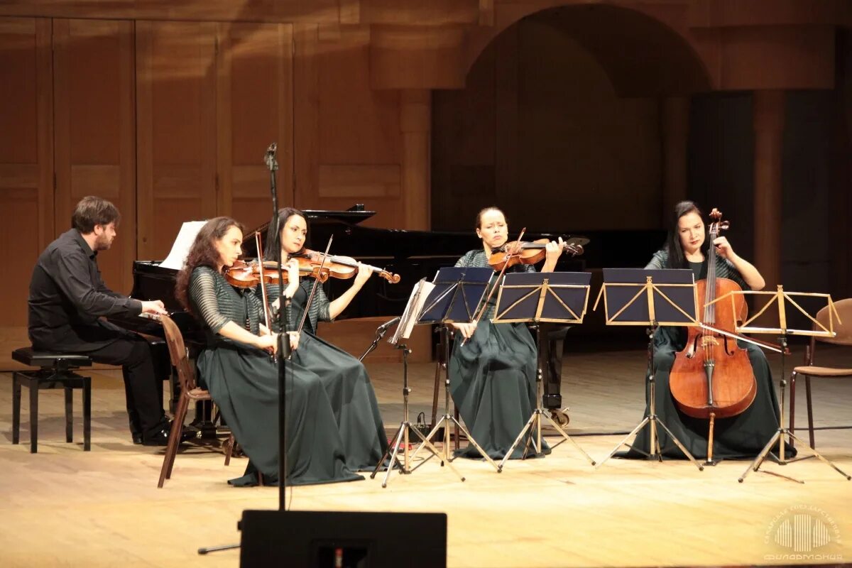 Самарская филармония зал. Филармония самара фото зала. Филармония самара сегодня. Для чего нужен дирижер. Самарский филармонический театр.