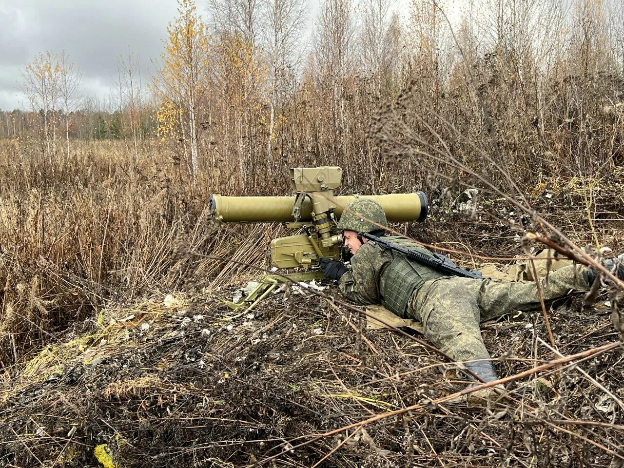 Противотанковая ракета. Российские противотанковые ракетные комплексы. Российские военные на Донбассе. Новости россия атакует