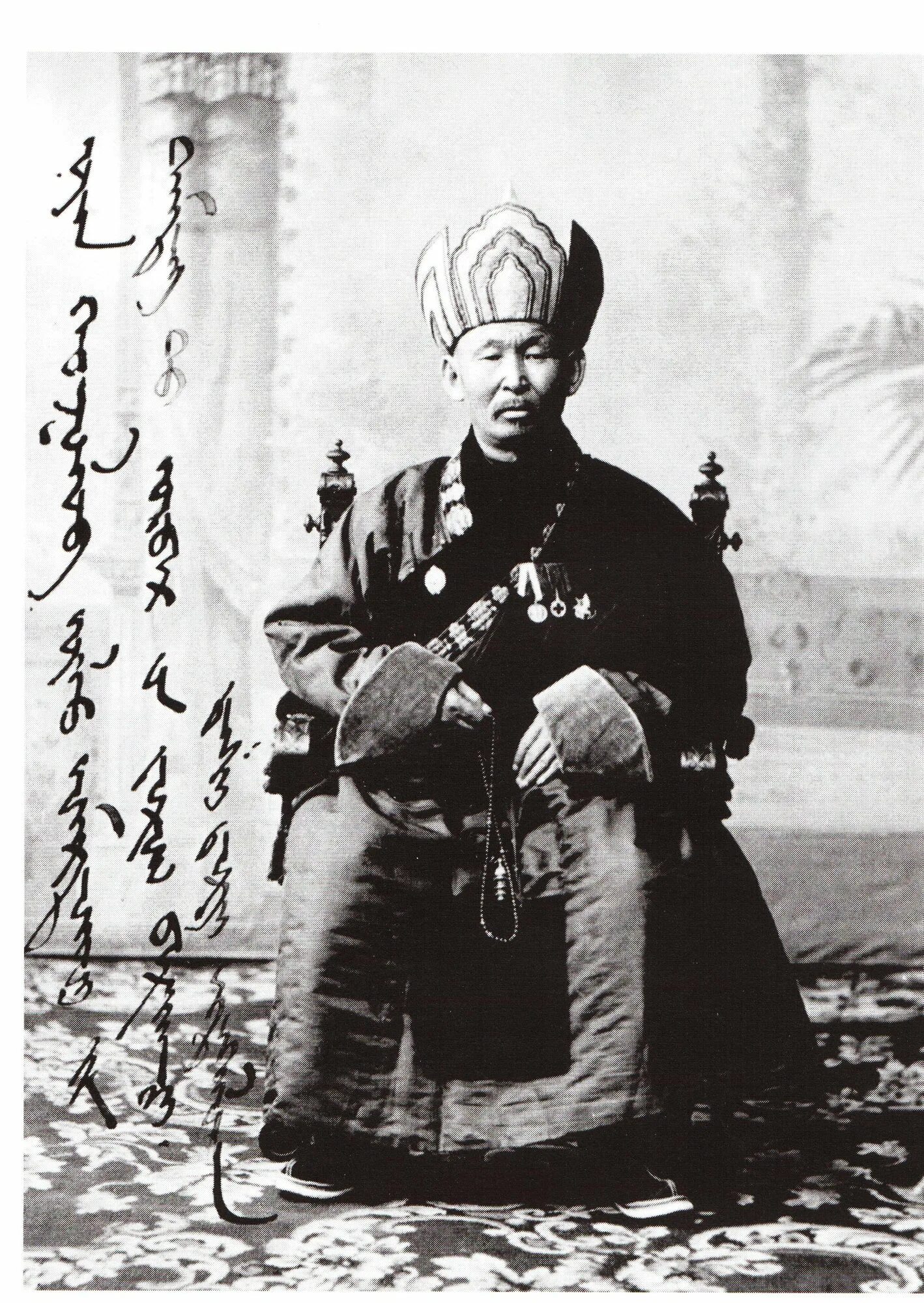 Пандито хамбо-лама xii даши-доржо итигэлов. Хамбо лама. Пандито хамбо лама аюшеев. Лама даши-доржо итигэлов. Хамбо лама.