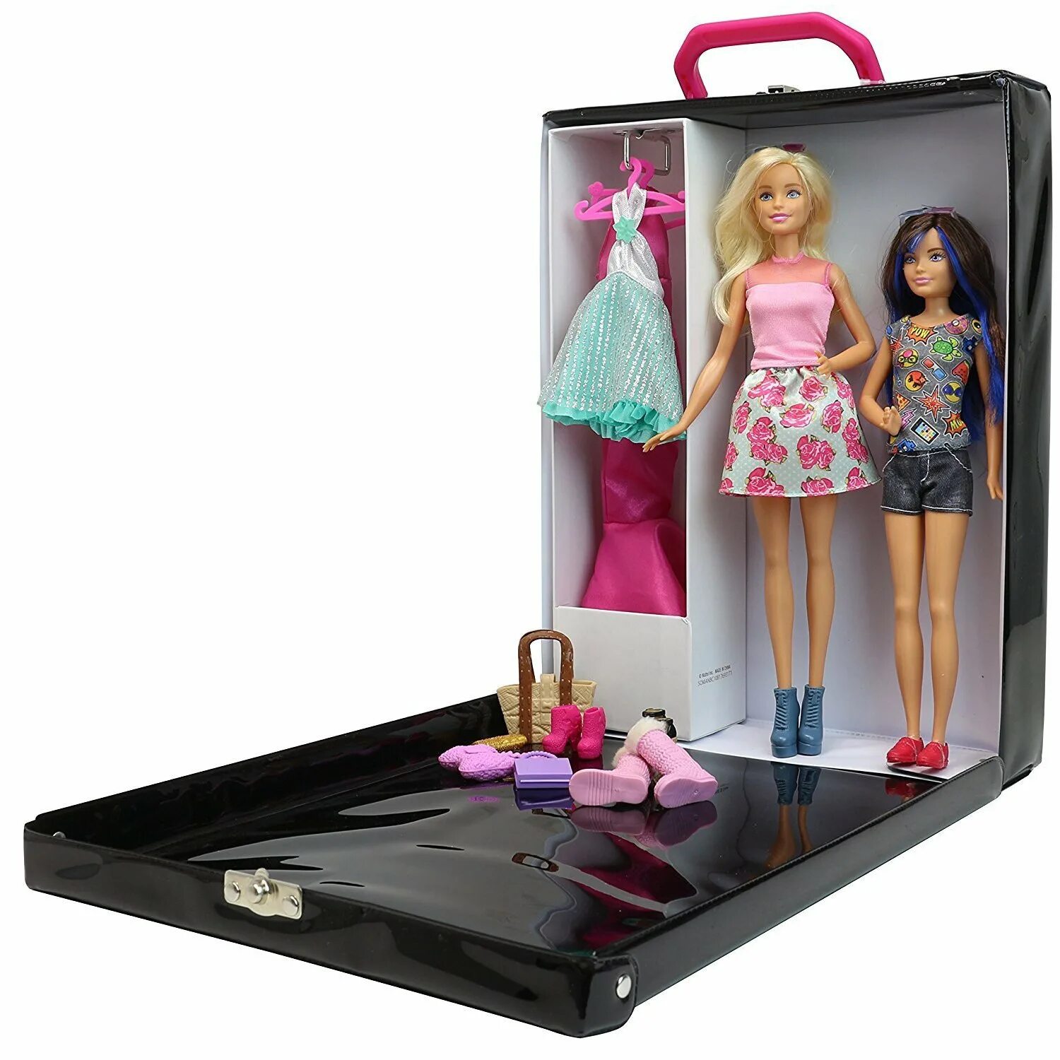 Большой набор кукол. Куклы Barbie Mattel. Кукла Барби в коробке. Разные наборы Барби. Кукла Барби в упаковке.