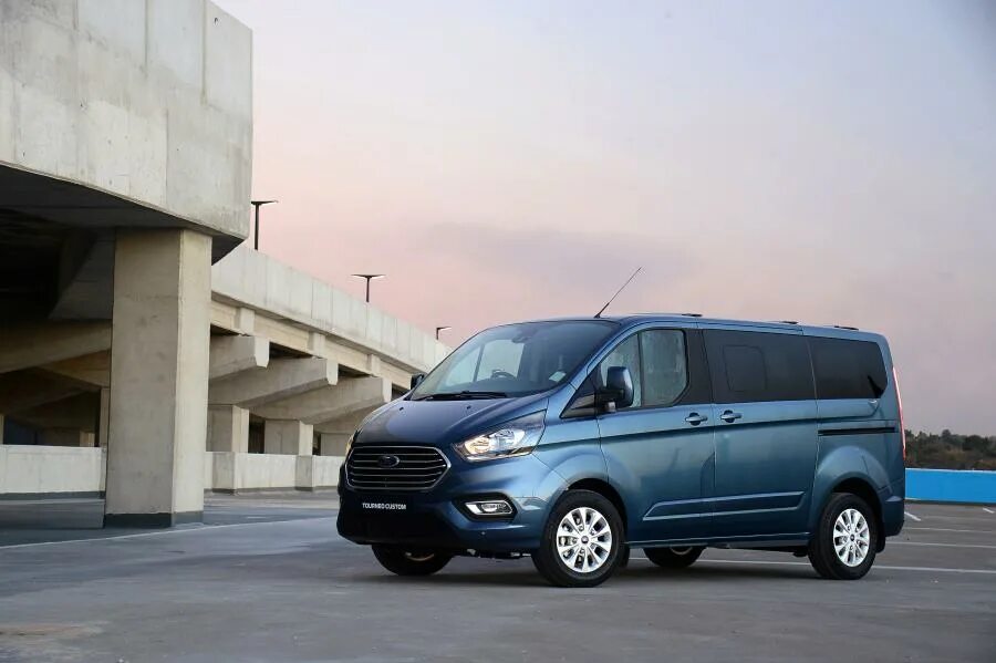 Ford custom 2019. Ford tourneo custom 2018. Ford tourneo custom 2020. Форд кастом 2019. Ford transit custom 2020.