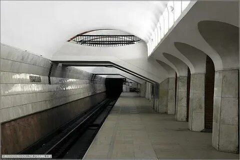 Метро стр