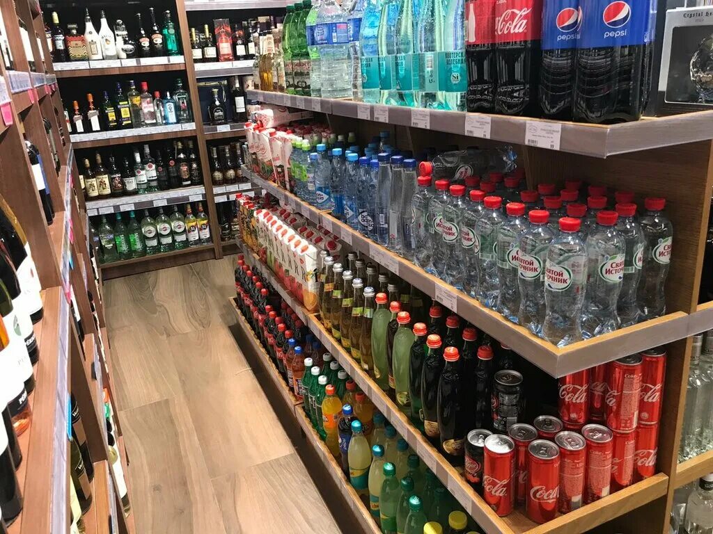 Пивмагазин. Толпа в баре. Пить есть!, москва. Попить москве. Знаменитости с пивом.