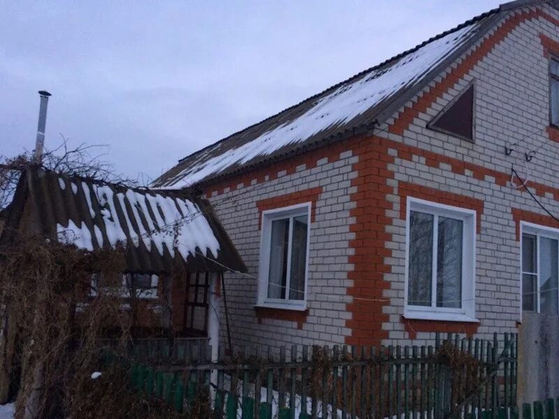 Дом в Валуйки Белгородской. Храпово (Белгородская область). Дом Валуйки Храпово. Валуйки Белгородская область улица Магистральная 106.