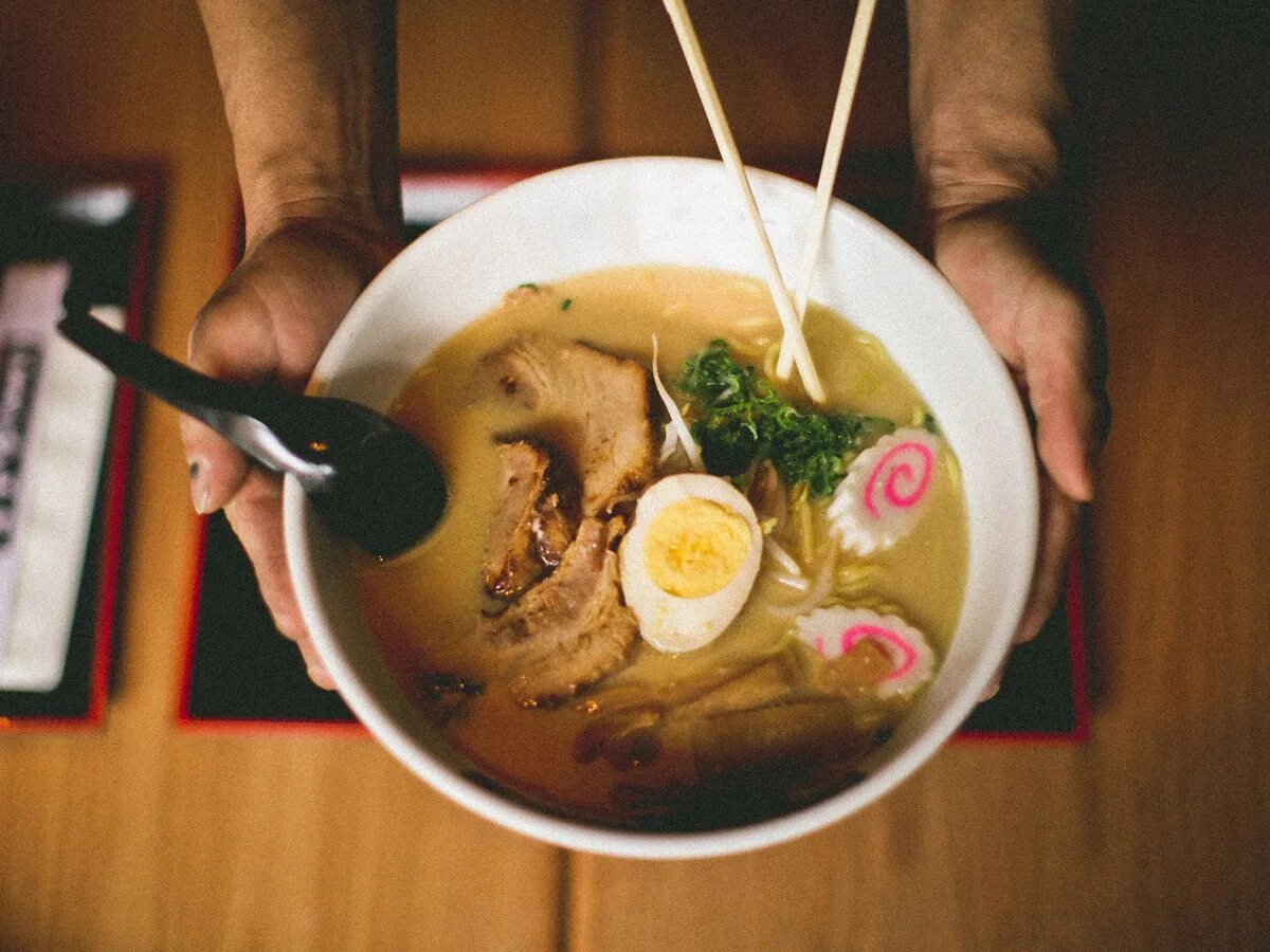 Ramenbet зеркало вход ramen beat of. Рамен Андерсон. Сычуанский рамен. Рамен бой.