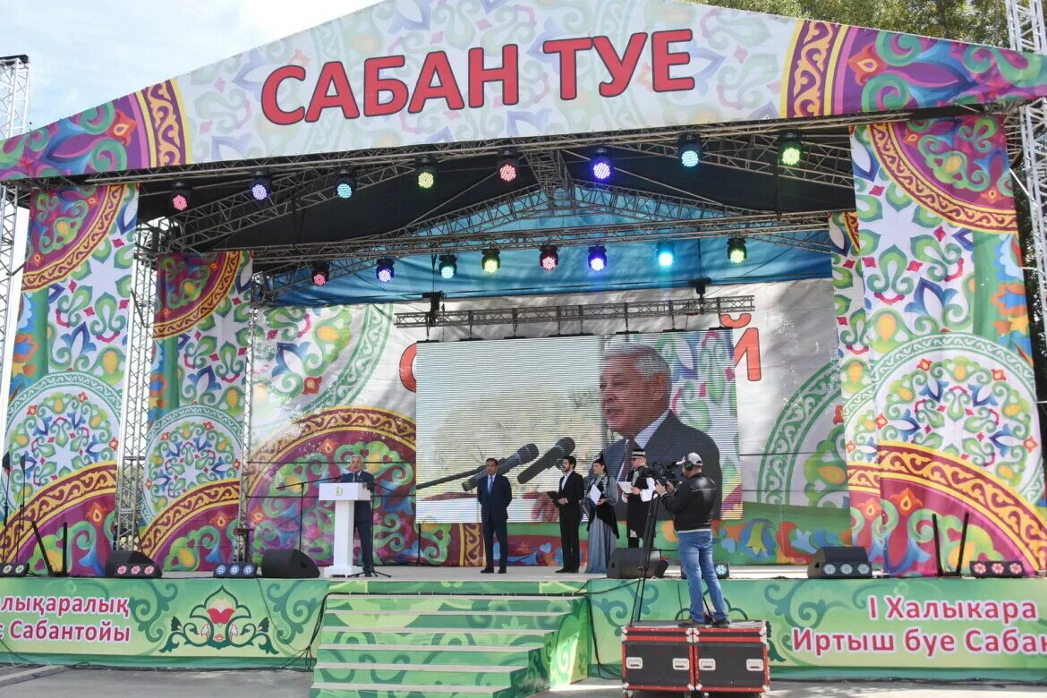 Семей сабантуй. Как оформить выставку ко дню семьи на сабантуе. Семей сабантуй. Семей сабантуй. Сабантуй казань.