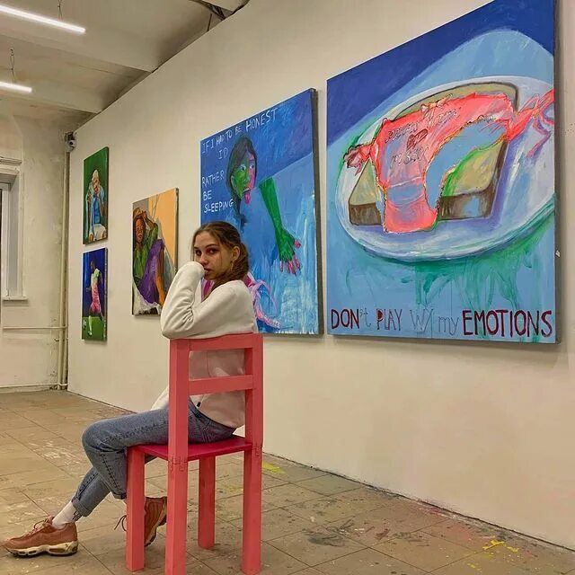 Artwork gallery. современные картинные галереи мира. картинная галерея в нью-йорке. картина на стене в музее. галерея тернер маргейт.