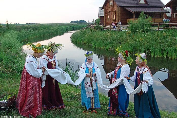 Купала суздаль. День ивана купалы в древней руси. Праздник троицы 2023. С праздником ивана купала. Фотосессия ивана купала.