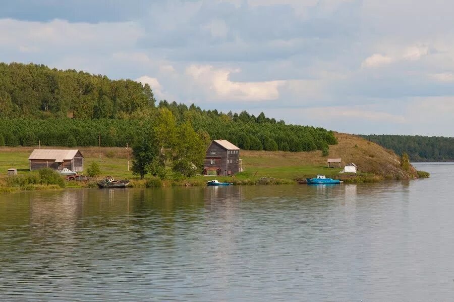 Базы озеро большое. Берчикуль озеро Кемеровская. Озеро большой Берчикуль Кемеровская область. Тисуль озеро Берчикуль. Озеро Берчикуль Кемерово.