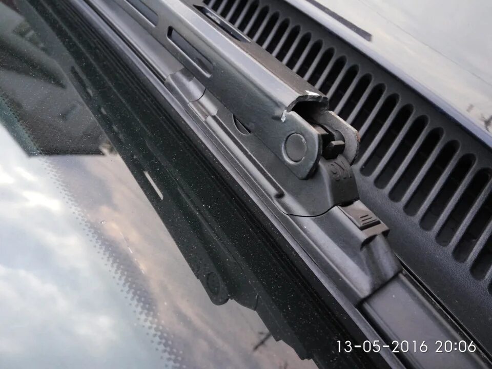 Как снять дворники ауди а6 Установка безкаркасных дворников Audi A4 (B6), 1,9 л, 2002 года тюнинг DRIVE2