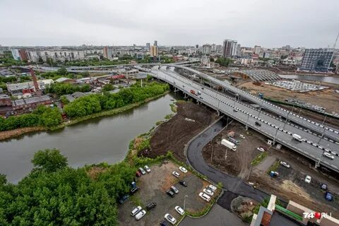 На месте где построена