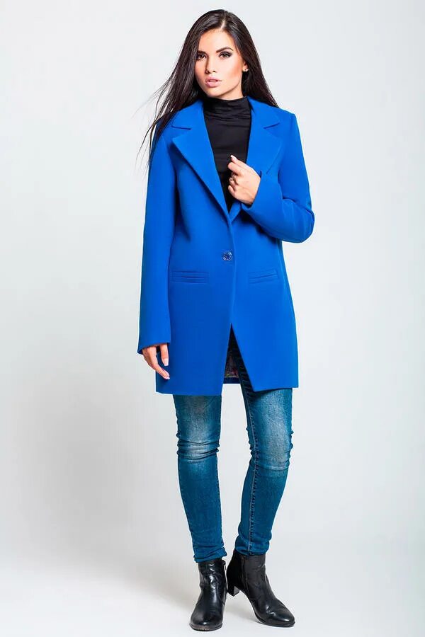 Синее пальто купить. Синее пальто женское. Пальто синего цвета. Темно синее пальто женское. Синее полупальто.