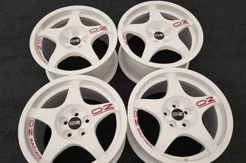 R16 racing