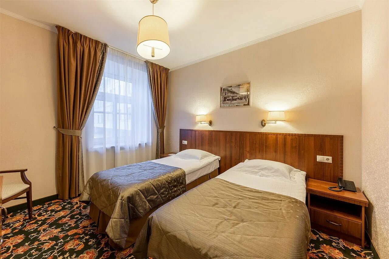 лучшие гостиницы пскова. гостиница в пскове максима горького. лучшие гостиницы пскова. двор подзноева псков. балтхаус псков гостиница.