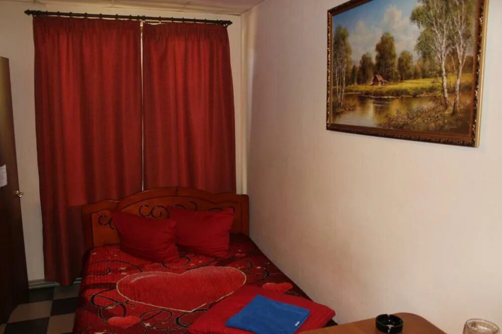 Гостиница в одинцово недорого. Одинцова гостиница вырубово в одинцово. Одинцовский отель мир. Отель одинцово на сутки. Гостиница одинцово.