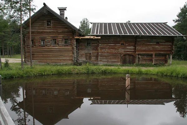 А мы не скрываем что из деревни