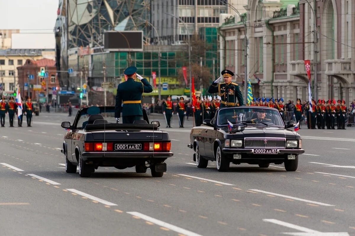 Парад 9 мая города. Репетиция парада Победы Новосибирск 2021. Парад Победы 2022 в Новосибирске. Парад в Новосибирске 2021 9 мая. Военный парад 09.05.2021 Уссурийск.