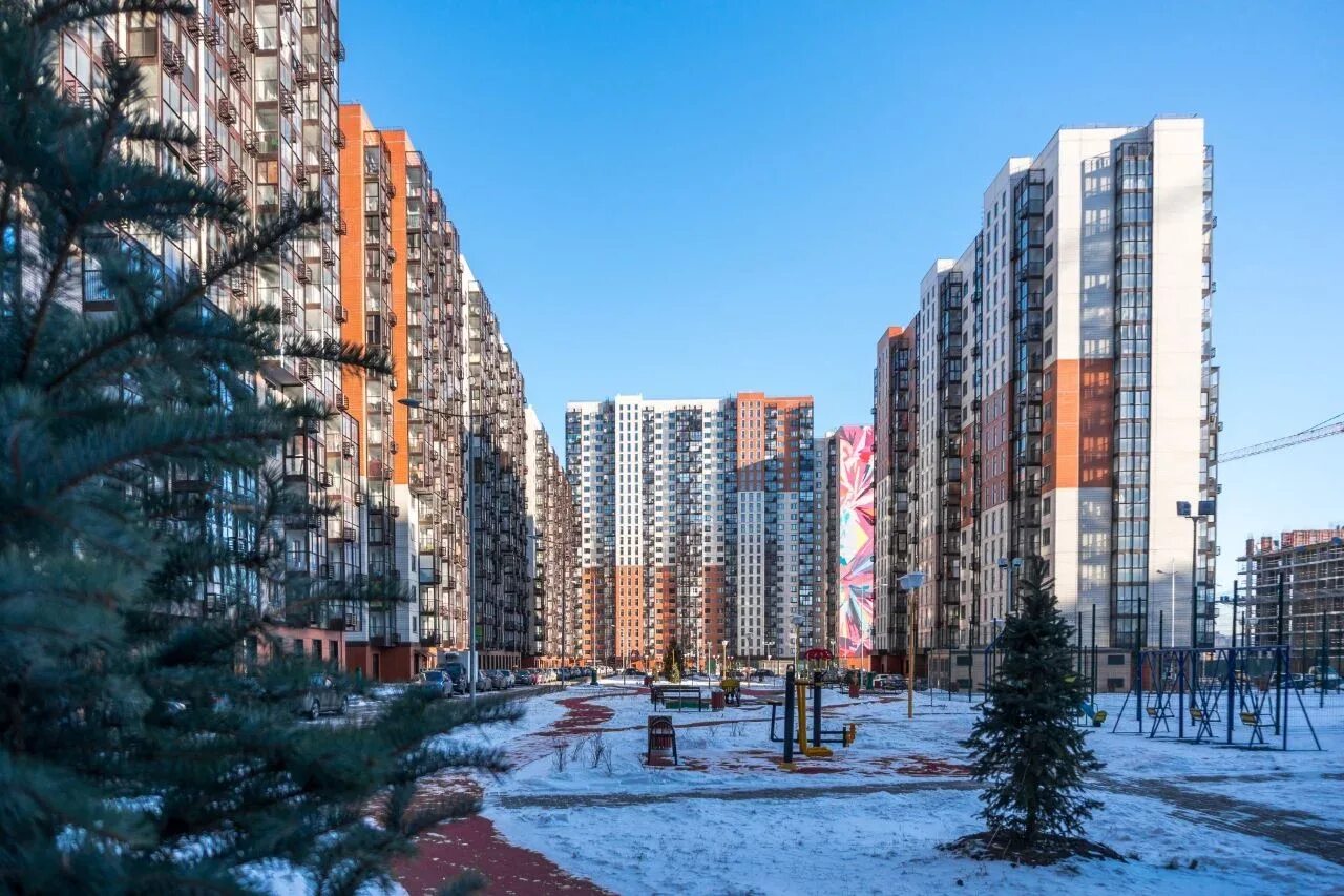 Жк саларьево парк пик. Жк апрелевский планировка. Жк лучи, москва, производственная улица. Первомайское поселение москва. Жк позитив румянцево.
