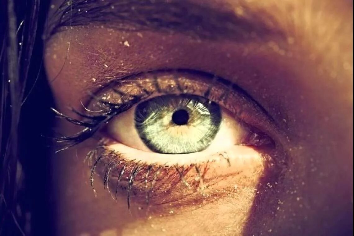 Глазки ее глазки каспийский. Красивые глаза. Фото глаза. Глаза девушки. Глаз и солнце.