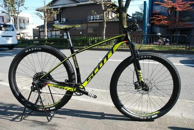 Scott scale 930. Scott scale 930 2025. scott scale 930 carbon 2025. scott scale 930 на коричневых покрышках.