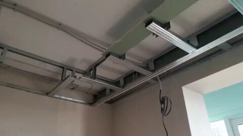 Короб под потолком