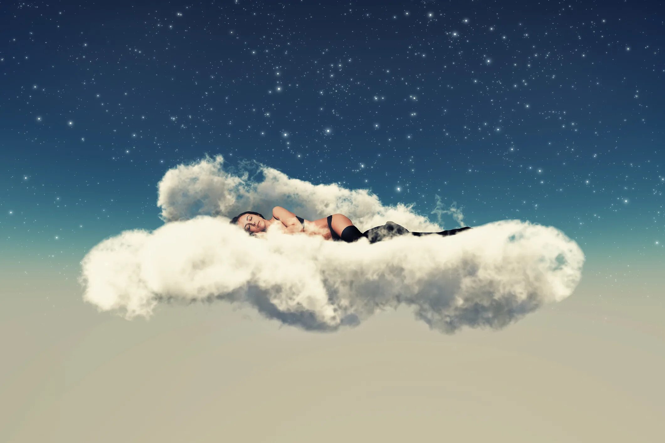 Романтика в воздухе. Человек на облаке. Спит на облаке. Лежит на облаке. Девушка лежит на облаке.