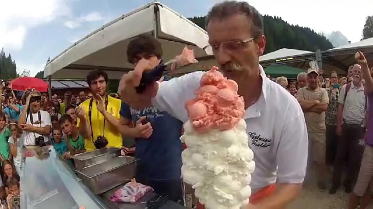Съела 3 мороженых