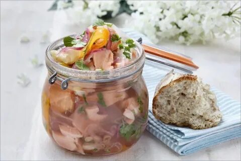 Маринованная рыба с огурцами