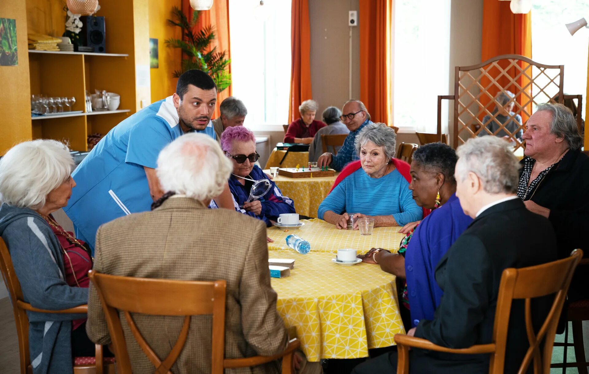 дом престарелых пансионат для пожилых. пожилые люди. интернат алтынайский дом интернат для престарелых и инвалидов. персонал дома престарелых. пансионат для пожилых щукинский 2 - опека.