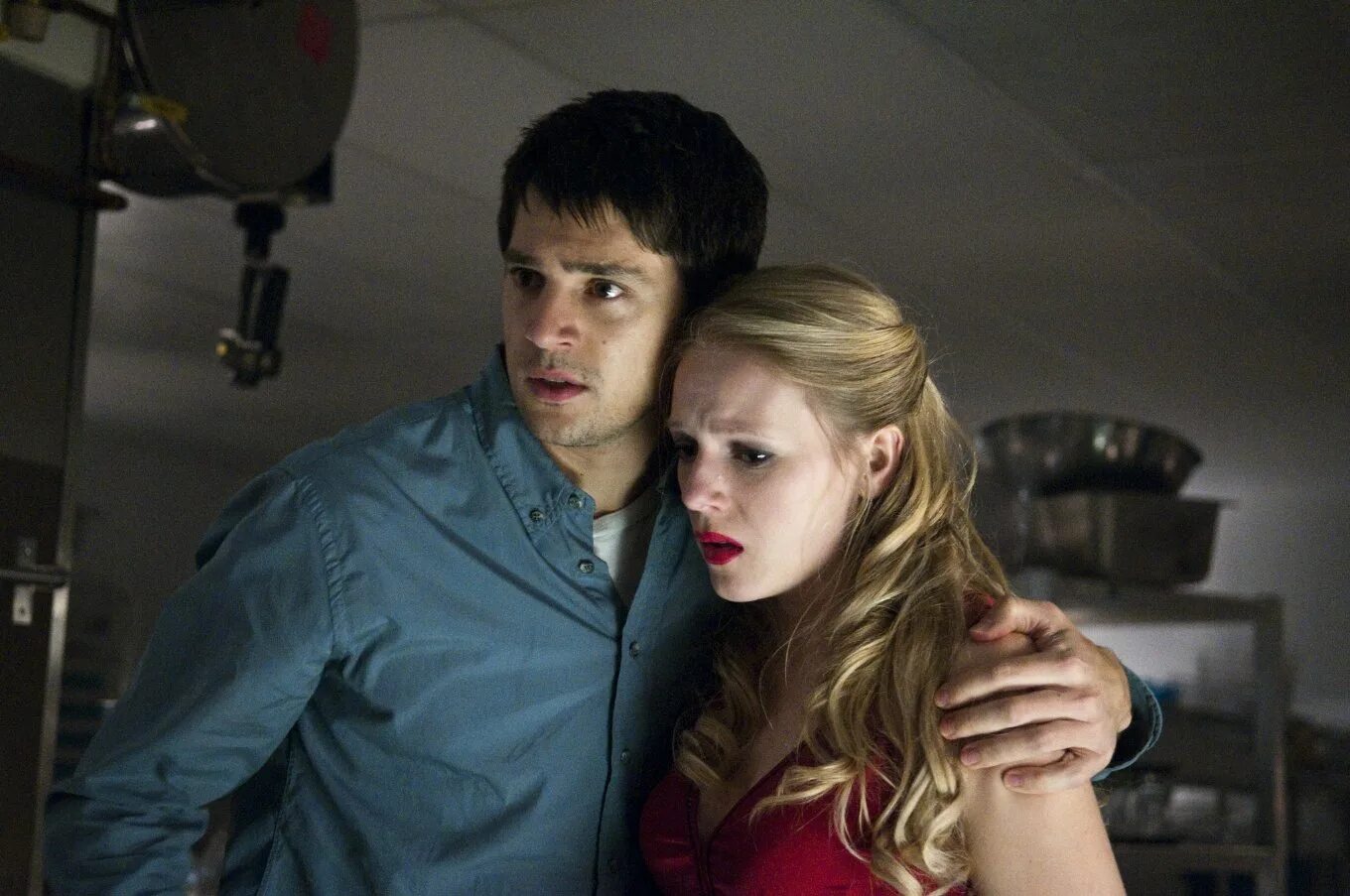 Доминик торетто форсаж 5. Пункт назначения 5 фильм 2011. Пункт назначения 5 фильм 2011. Николас д’агосто пункт назначения. 5 друзей фильм.