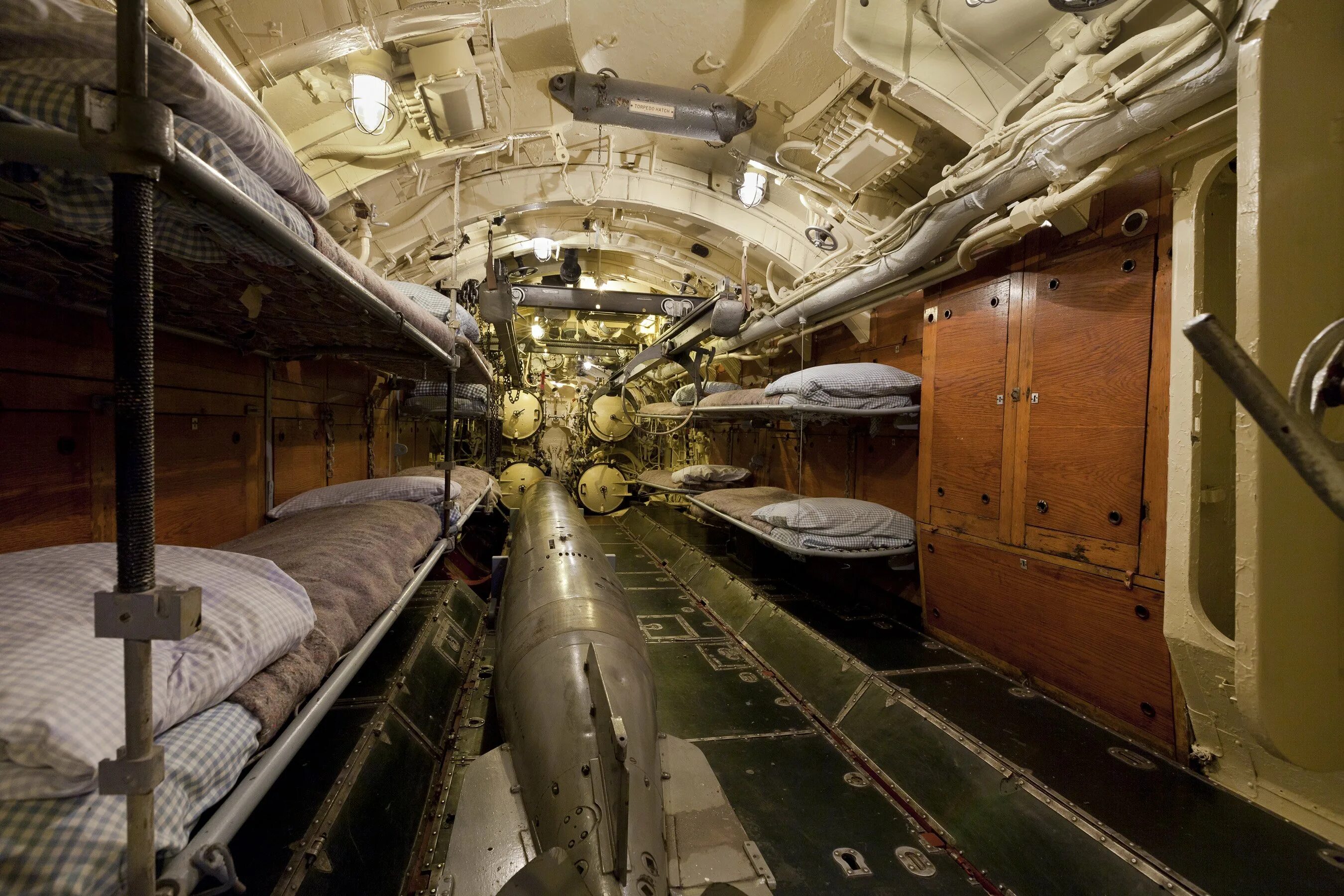 Тип 7 внутри. U 505 подводная лодка музей. подводная лодка u505 внутри. german submarine u505. внутри подводной лодки u-4712.