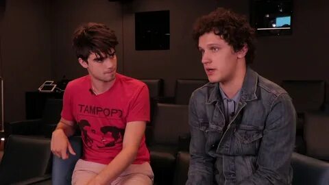 gender nonconforming, intersex, lgbtqia, lgbt, alex strangelove, Netflix, D...