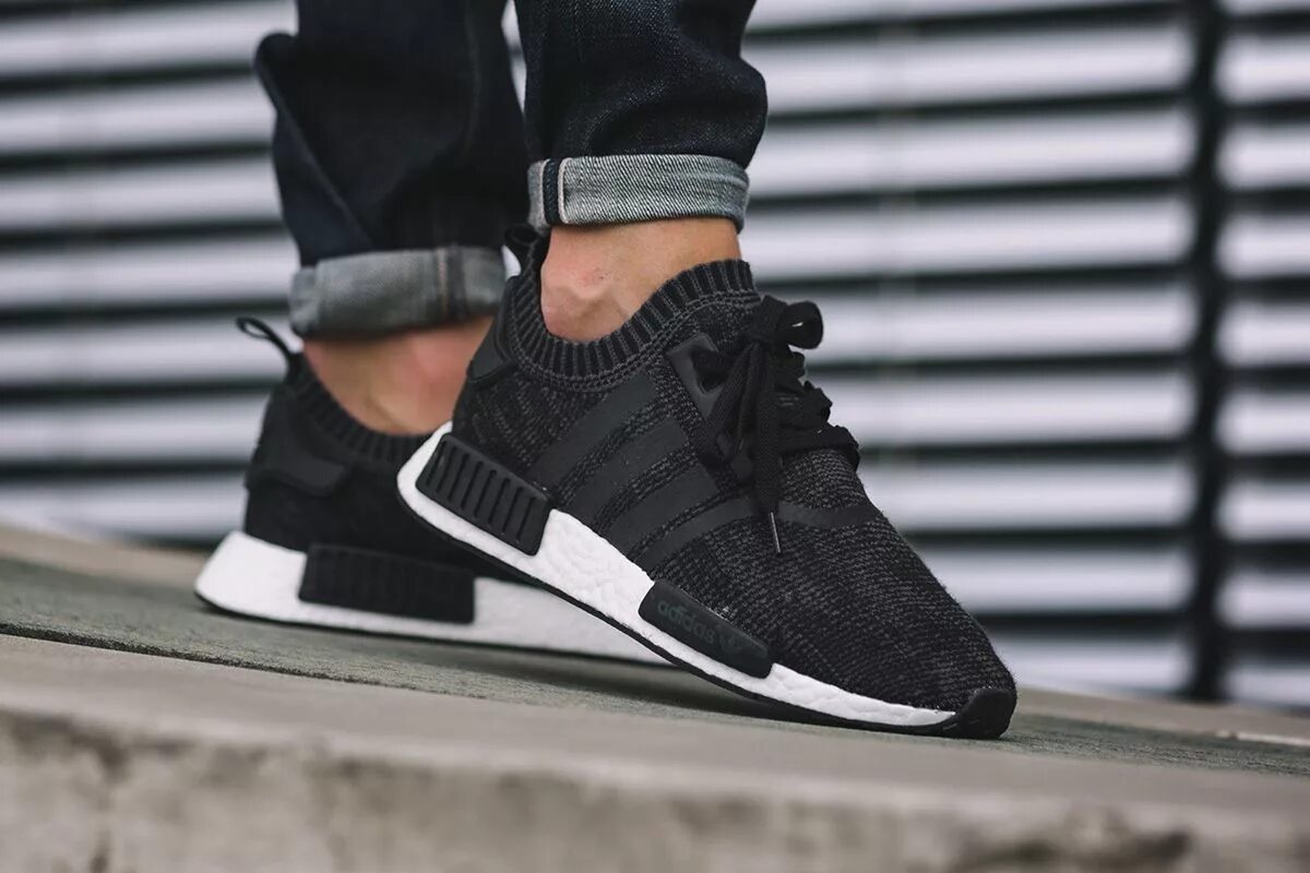Adidas nmd r1 grey. Adidas originals nmd r1. Кроссовки adidas nmd_s1. Adidas nmd r1 v2. Adidas nmd черные.
