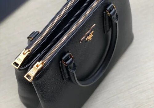 Сумка Prada Saffiano Double Bag (7 фото): купить, цена, отзывы, обзор, доставка
