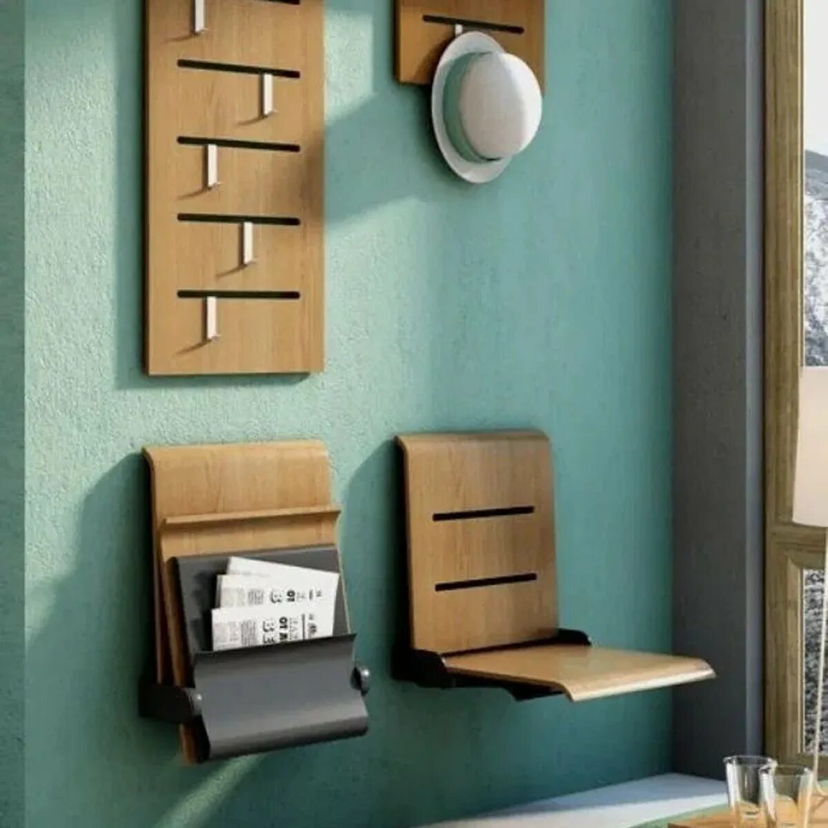 Кресло и торшер в интерьере. Маленький стол на кухню. Декор обеденной зоны на кухне. Вешалка в виде стула. Стулья на стене.