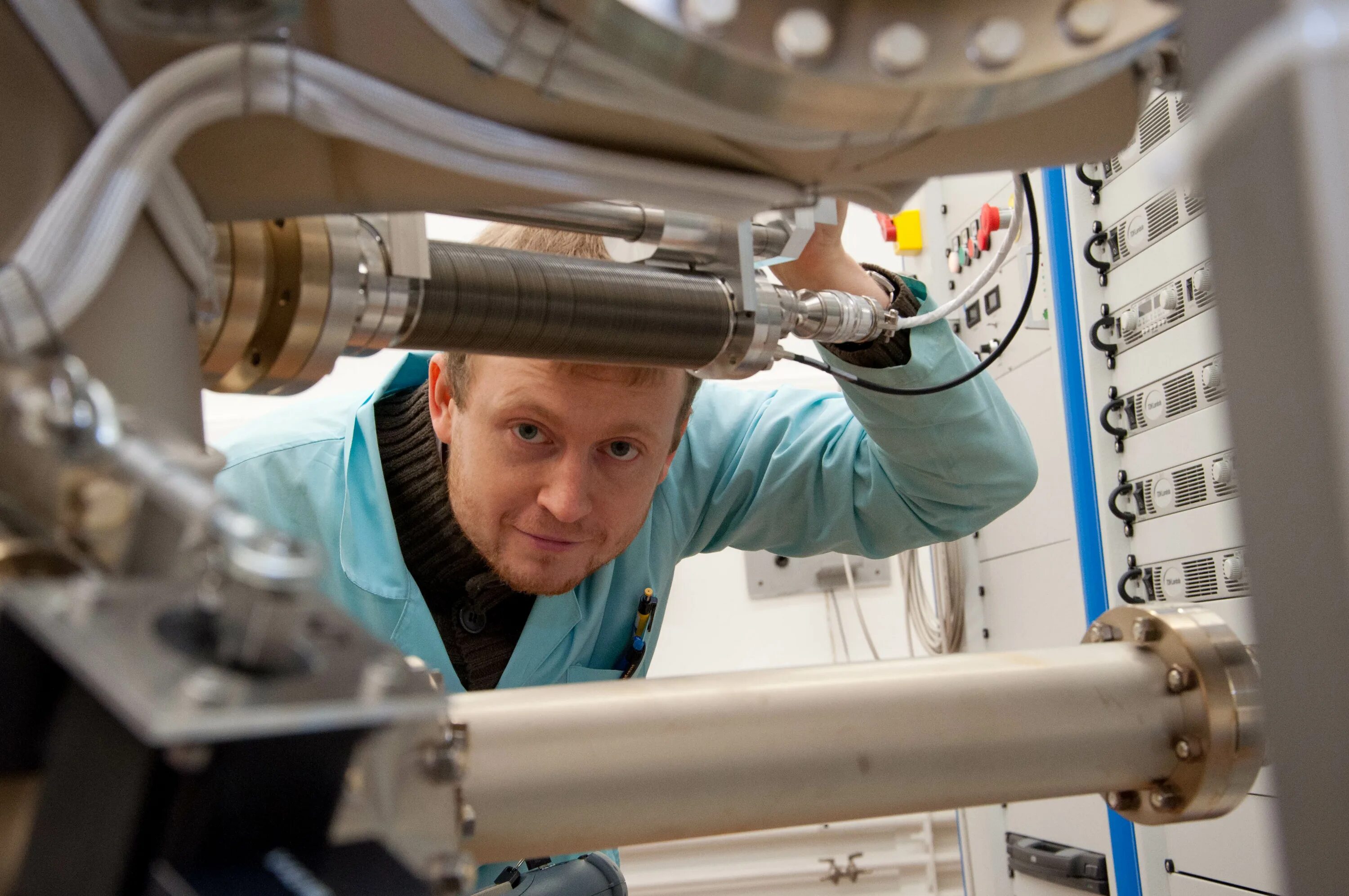 поможем изобретателям. изобретают технологии. поможем изобретателям. разработки технологий 3d печати в электронике. технологии 3д печати металлом.