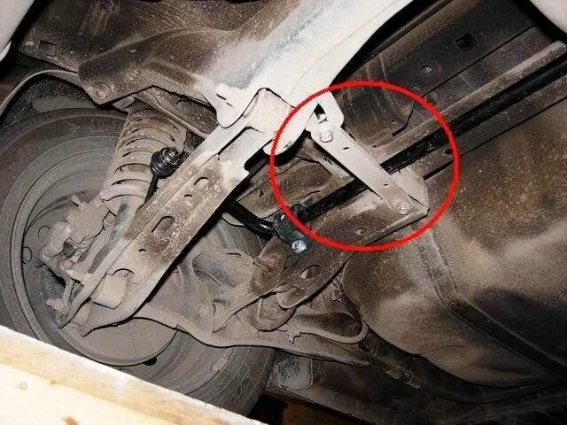 Появляется гул при нажатии газа