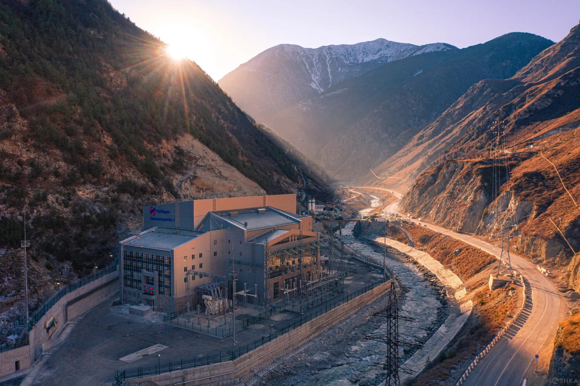 Северная осетия зарамагские гэс. Осетия гэс. Гэс владикавказ зарамаг. Головная зарамагская гэс северная осетия. Осетия гэс.
