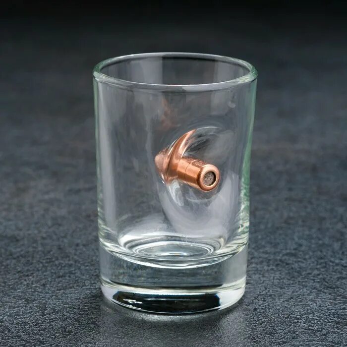 Стопка с пулей "непробиваемая". Рюмка с пулей. Стопки непробиваемые 2 шт с пулей 50 мл 5208252. Стопка с пулей. Стопки непробиваемые 2 шт с пулей 50 мл 5208252.