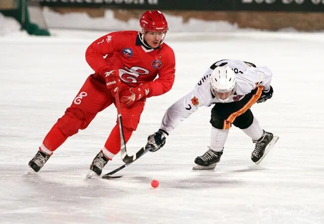 шайба для хоккея. плей офф хоккей с мячом. хоккей с мячом сибсельмаш 2010. плей офф хоккей с мячом. что такое плей-офф в хоккее.