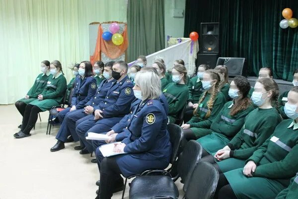 Новый оскол колония для несовершеннолетних девочек. Воспитательная колония для девочек. Воспитательная колония для несовершеннолетних новосибирск. Женская воспитательная колония. Новый оскол колония для несовершеннолетних.
