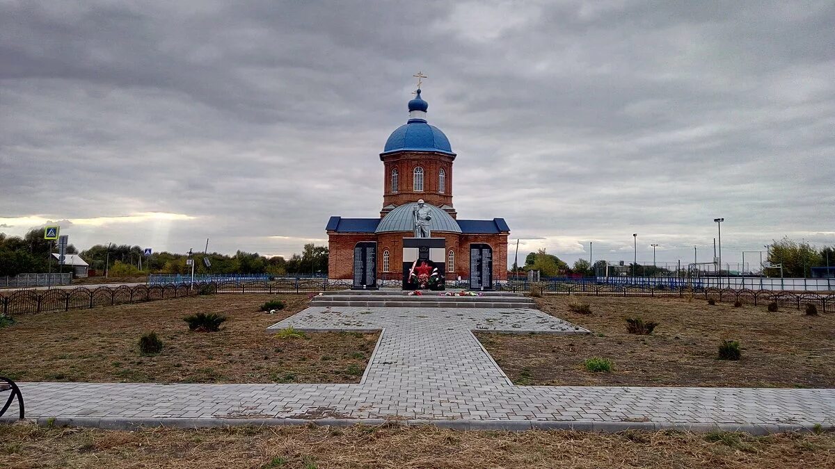 Погода в сухая вязовка самарской. Сухая вязовка церковь. Сухая вязовка самарская область. Сухая вязовка самарская область фото. Сухая вязовка самарская область.