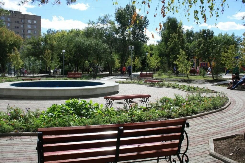 Сквер чапаева магнитогорск. Парк континент магнитогорск. Сквер университетский магнитогорск. Парк у вечного огня магнитогорск. Парк 3 поколений магнитогорск.