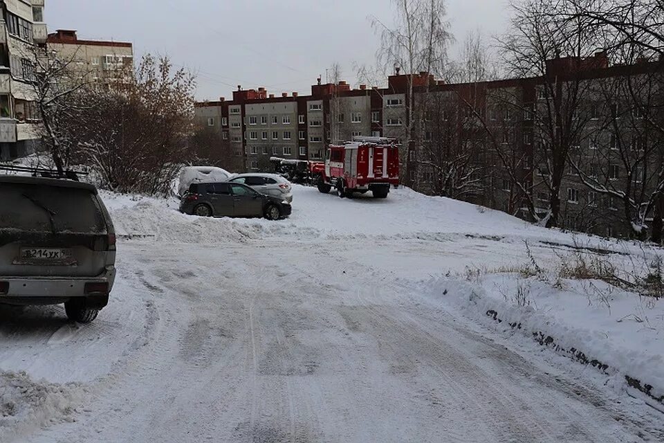 Мчс новоуральск. Полиция новоуральск. Новоуральск автомобили. Красилово база отдыха новоуральск. Новости новоуральска шепот улиц.