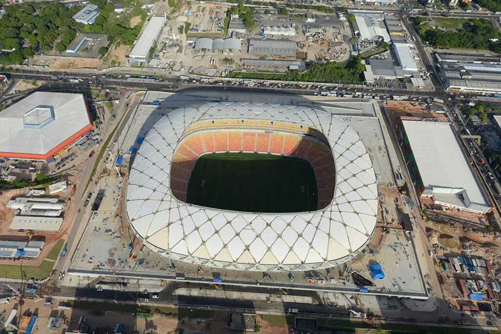 Стадион Arena da Amazônia. Стадион Маракана в Бразилии. Амазония Манаус Бразилия стадион. «Амазония» (Манаус, Бразилия). Арена 1.16 5