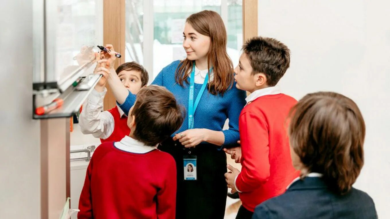 Https education 05edu ru. Кембриджская Международная школа Cambridge International School Moscow. Кембриджская Международная школа» (CIS Russia). Кембриджская Международная школа в Сколково. CIS International School в Петербурге.