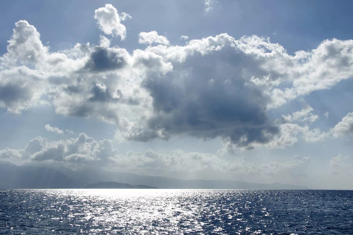 Облака над морем. Море облаков. Море и небо. Море тучи.