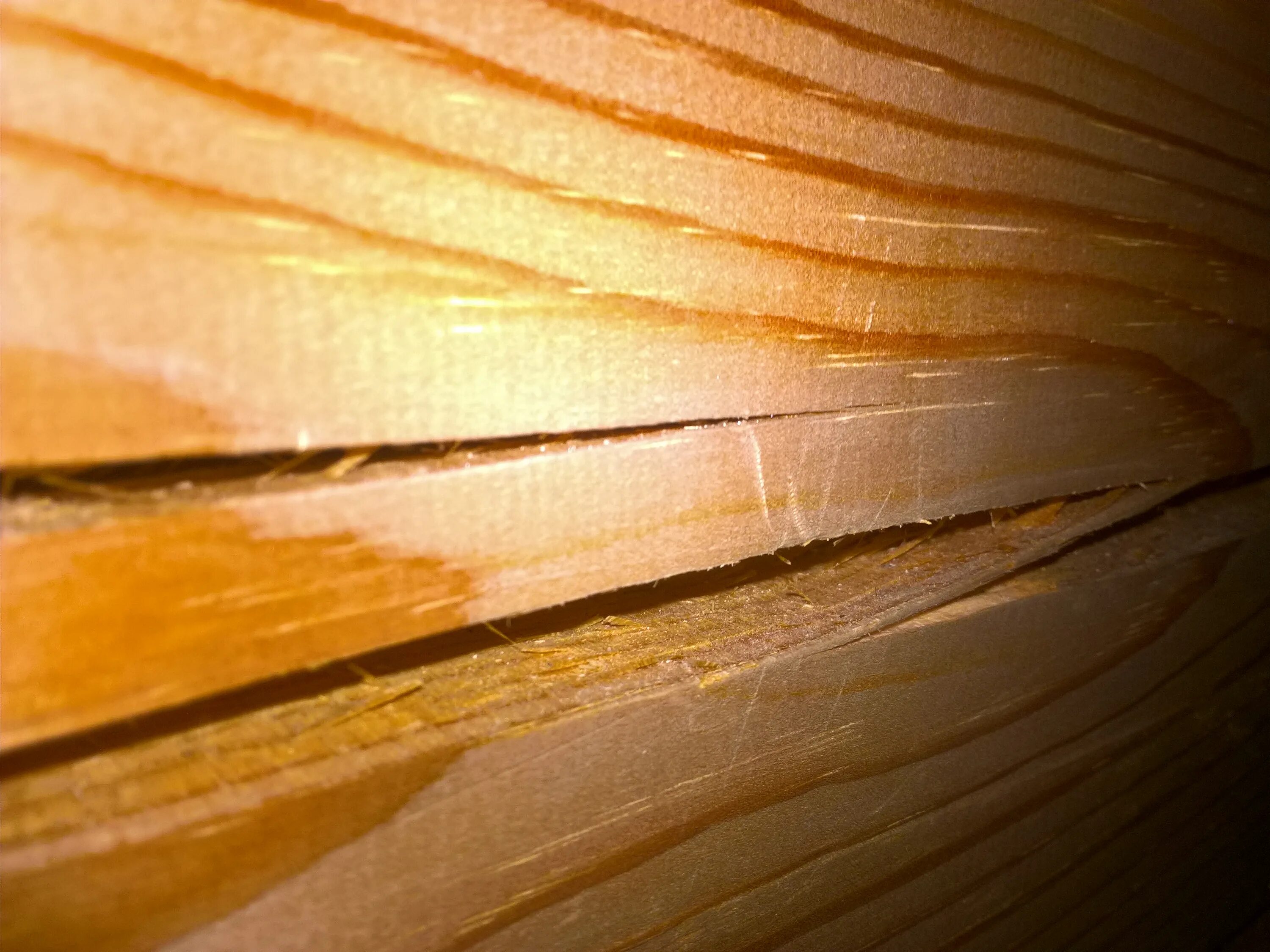 Разбухание древесины. Коробление древесины. Трещины древесины. Деформация древесины.