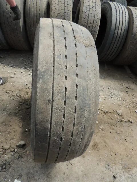 Покрышка 315. 315 70 22.5 Рулевая. 315/70 R22.5 рулевая. Китайская резина 315/80 r22.5 рулевая. Резина Giti 315/70 22.5 рулевая.