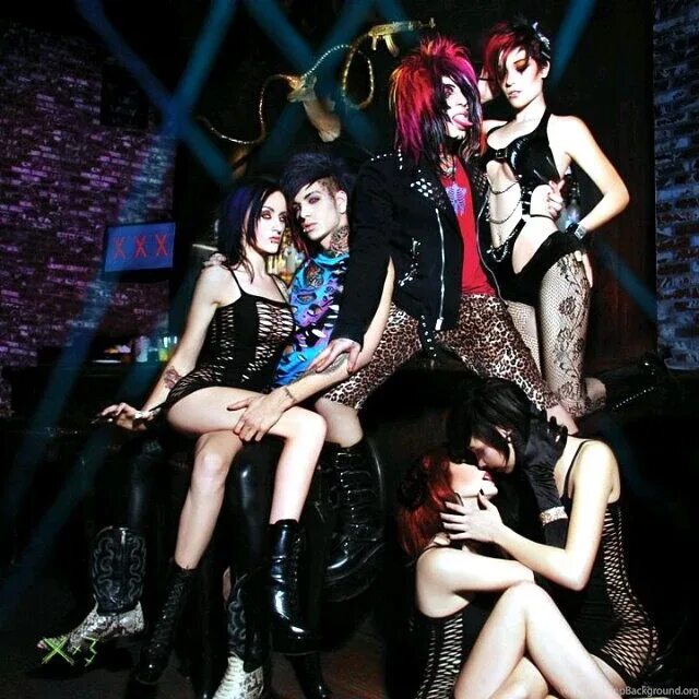 Body on the floor песня. Blood of the Dance Floor группа. Blood on the Dancefloor группа. Blood on the Dance Floor Band. Blood on the Dance Floor Dahvie Vanity.